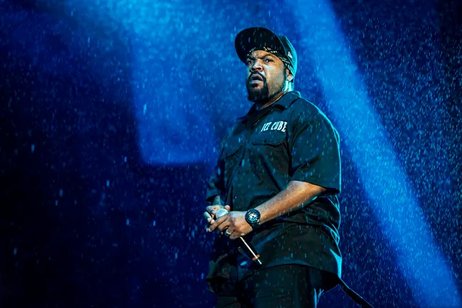 ice cube winnipeg